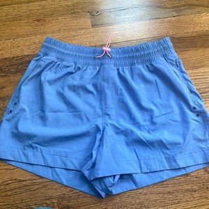 Old navy women’s activewear shorts